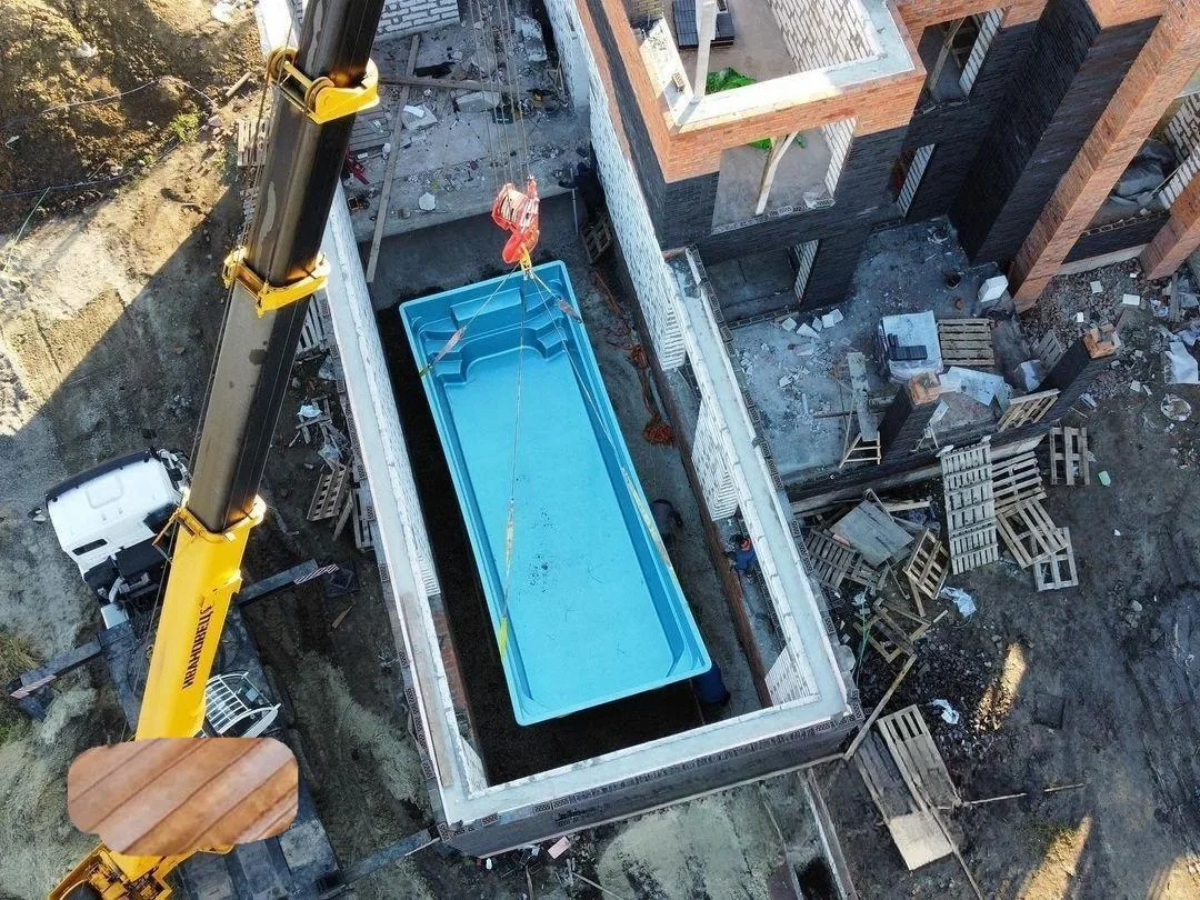 Laguna 9 — зона отдыха у бассейна в Астрахани