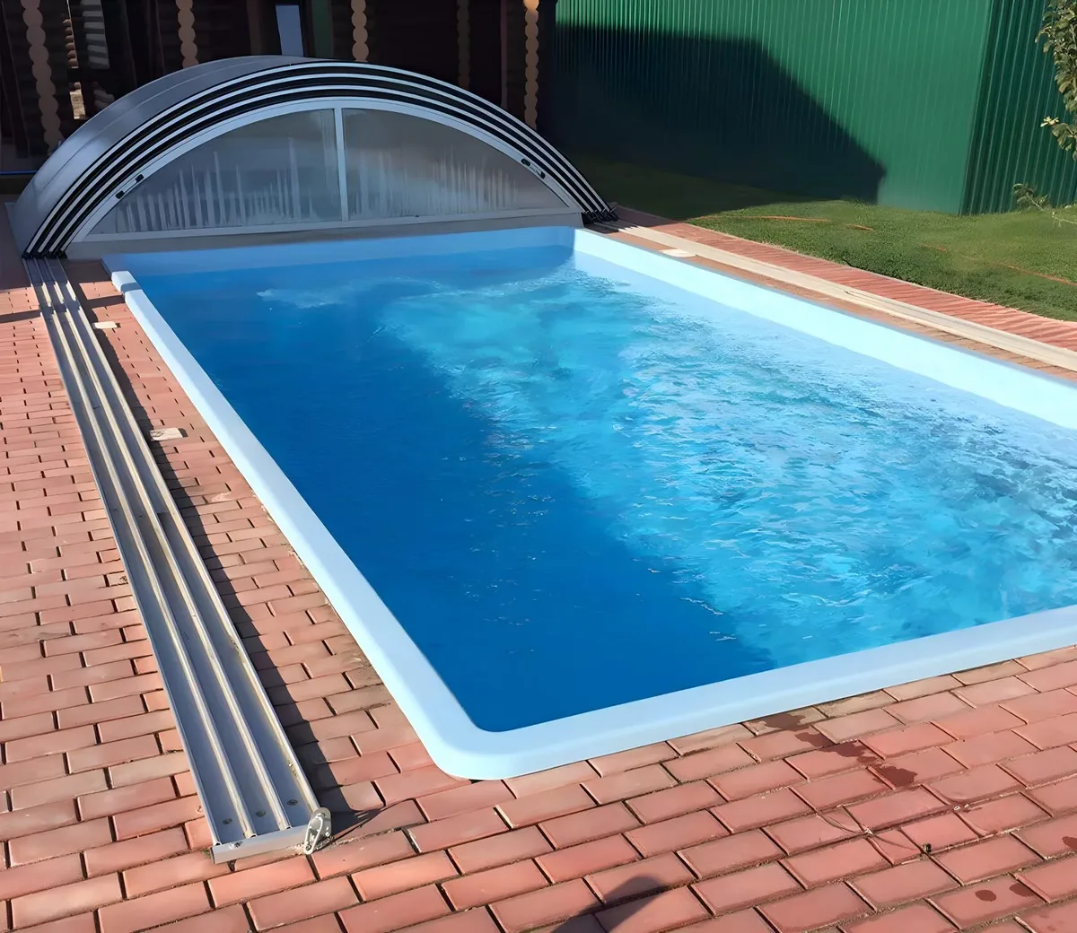 Laguna 7 — вечернее освещение в Астрахани